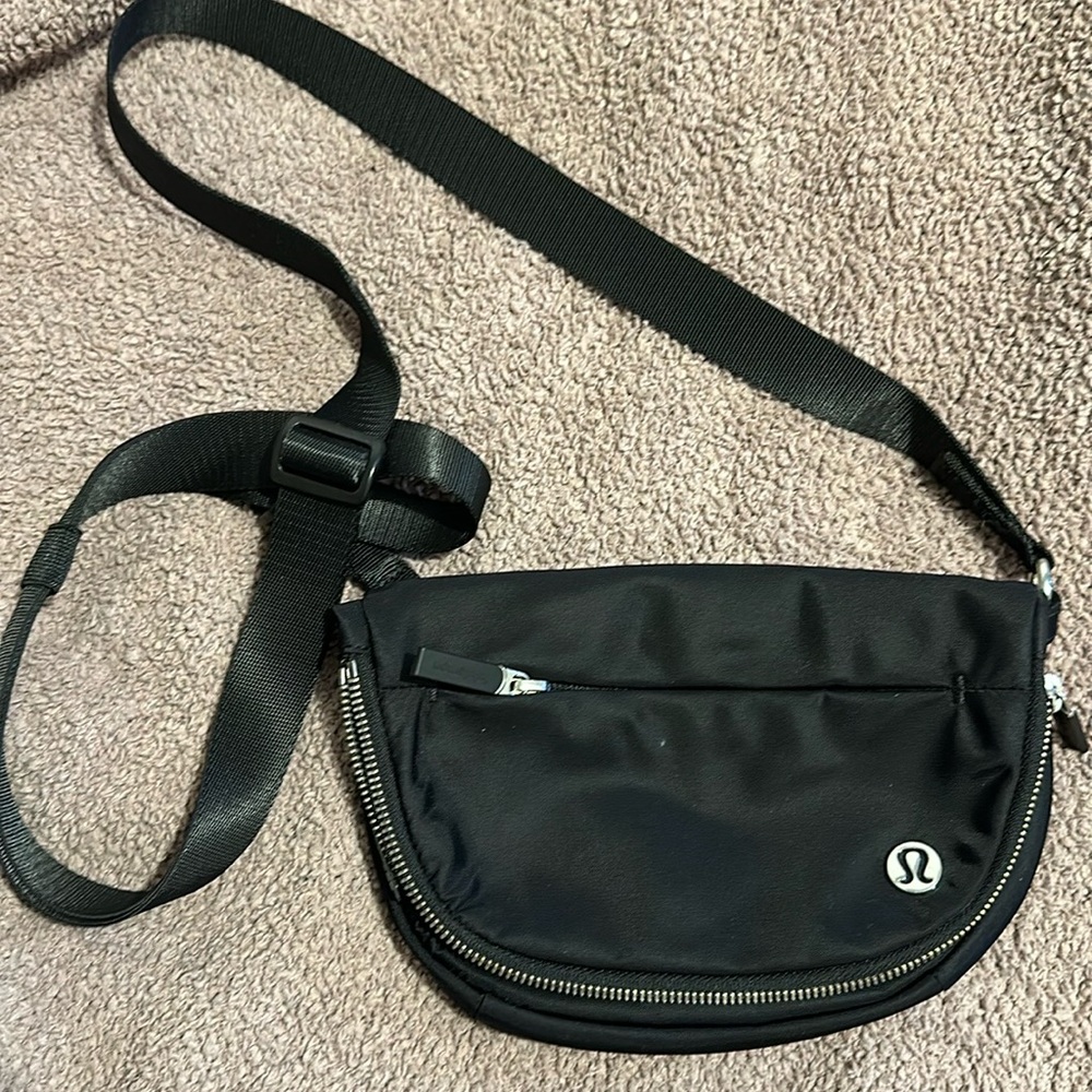 Lululemon all night festival bag